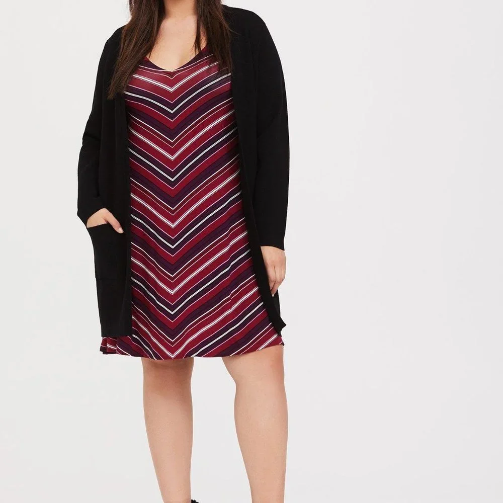 Torrid Size 6 Mini Super Soft Trapeze Dress, Burgundy & White Chevron St… - Picture 7 of 7